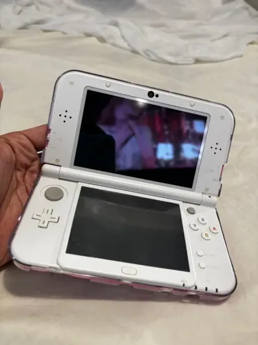 New Nintendo 3DS XL Rosa Pink Desbloqueado + Pokémon X e Omega Ruby