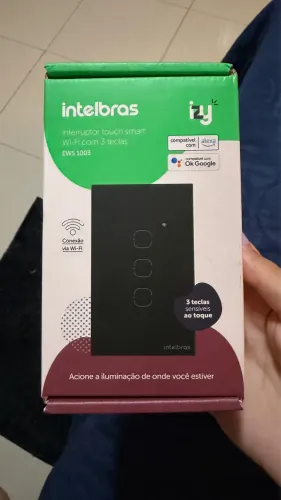 Interruptor inteligente Wi-Fi com 3 teclas - Intelbras 