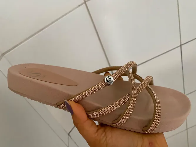 Sandália Carmen STEFFENS obs=usada só uma vez
