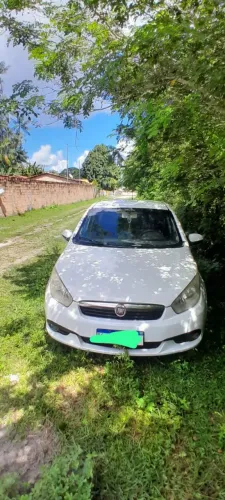 Fiat Grand Siena Essence 1.6 Flex 16V 2013