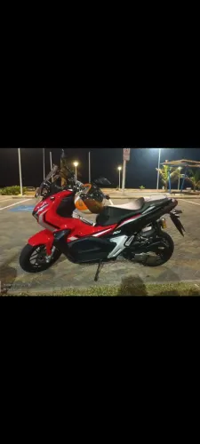 Honda ADV 150 impecável