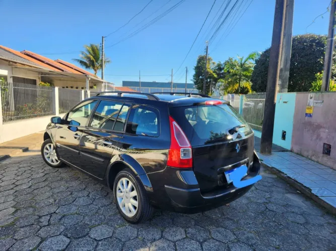 Renault Megane Grand Tour Dynam. Hi-flex 1.6 16V 2011