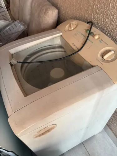Máquina de Lavar ELECTROLUX 8KG