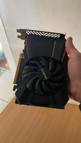 Placa de video GTX 1050 2GB Funcionando perfeitamente