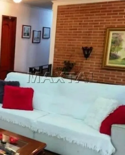 Casa em Condomínio fechado, 4 dormitórios, 4 suítes, 6 banheiros e 8 vagas, em Santana.
