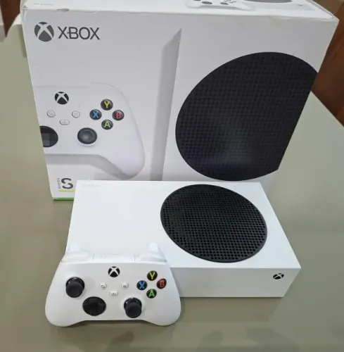Xbox Series S Semi Novo