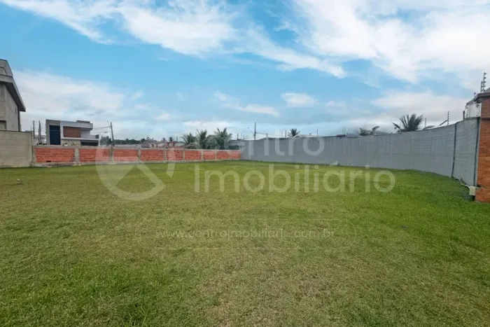 TERRENO à venda em Peruíbe, no bairro Residencial Flora Rica