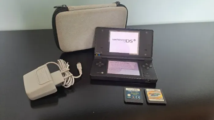 NINTENDO DSI PRETO PORTÁTIL - USADO **leia as observações**