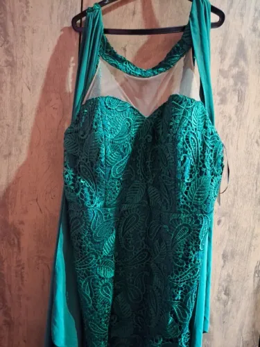 Vestido madrinha tamanho 50/52 cor verde