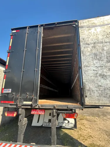 Carreta Baú Semirreboque 3 Eixos - Ótimo Estado?