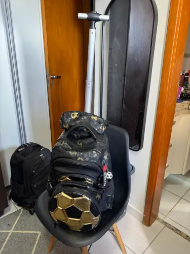 Kit Mochila Carrinho Lequeen Escolar Resistente