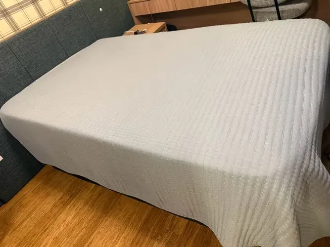 Cama MaxFlex Branca (+ 1 colchao extra) - 200cm x 120cm x 21.5cm