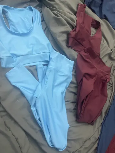 Roupas de a academia nova