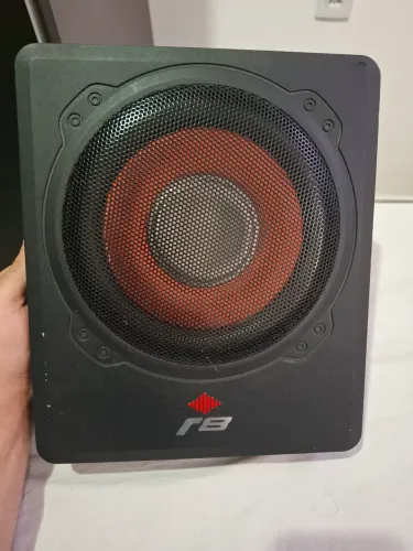 Caixa Amplificada SubWoofer 8" 100W - r8