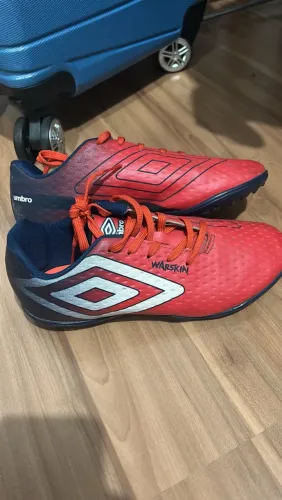 Chuteira society umbro ORIGINAL tamanho 35