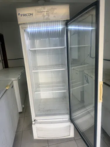 Freezer expositor vertical fricom 565 Litros 220v