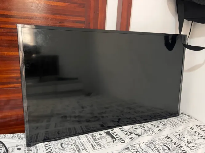 Tv Samsung 43 ( com defeito no display) o áudio está funcionando normalmente