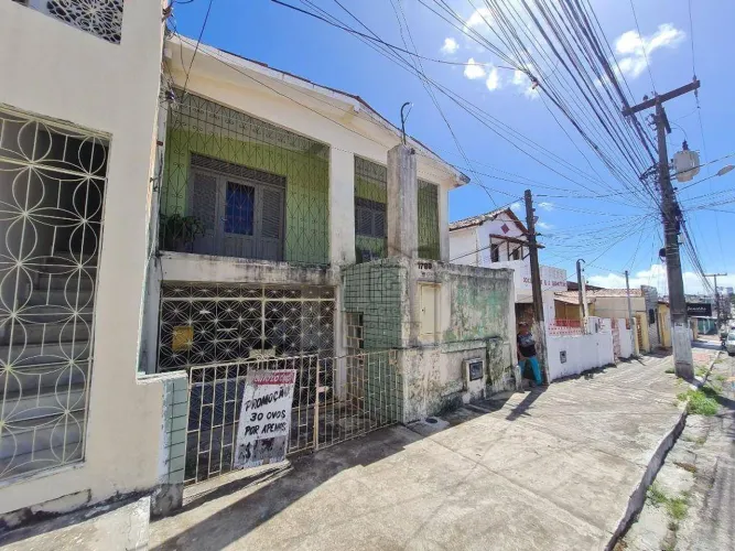 Casa à Venda Oportunidade para Moradias - Quintas - Natal/RN - CA0480