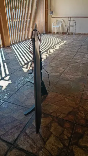 TELEVISÃO PRA CONSERTO LEIA A DESCRIÇÃO