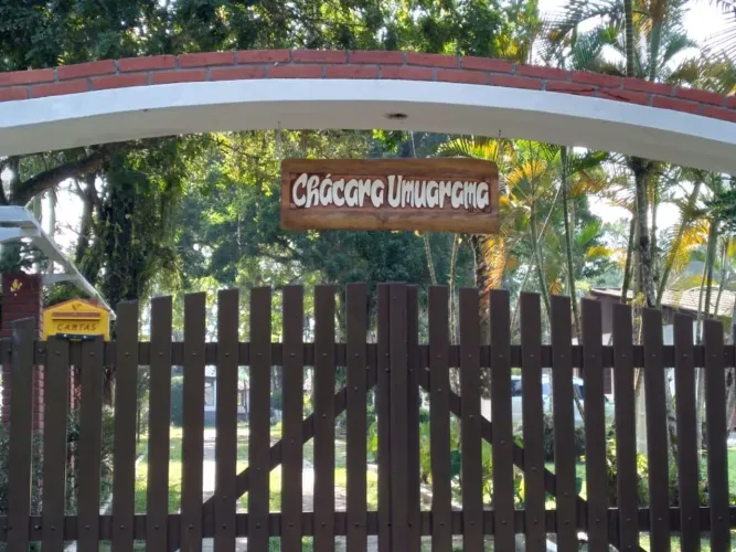 Linda chácara peruibe lado praia