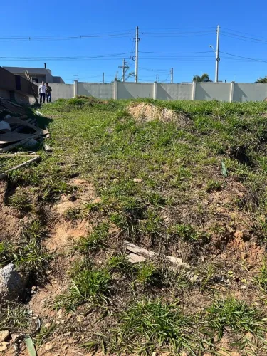 Terreno no condomínio Bella Itália