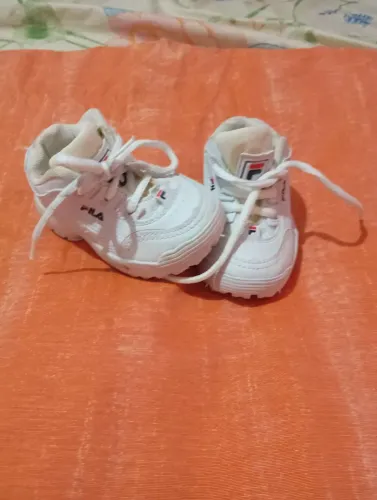 Tênis Fila original unisex Tam. 18