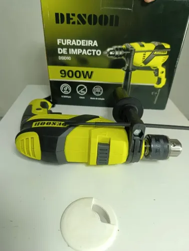 furadeira e parafusadeira com impacto e regulagem
