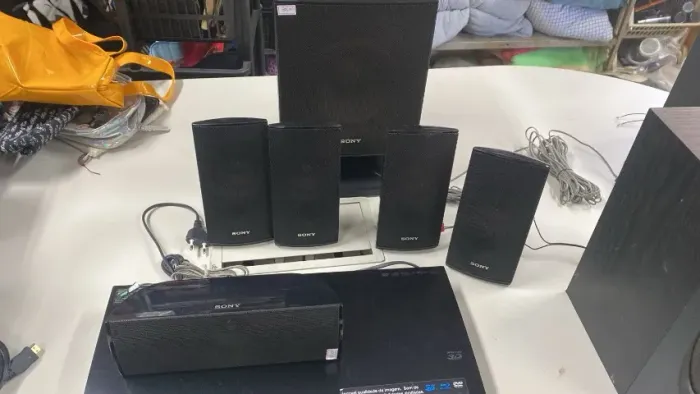 Sistema de Home Theater completo Sony BDV-E290