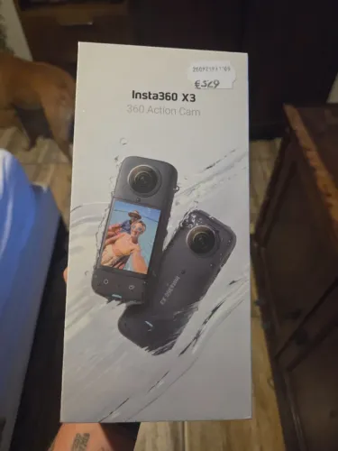câmera insta360 x3 e bastão de selfie invisível