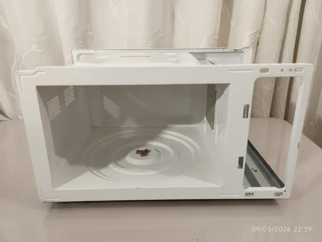 Carcaça Completa do microondas Philco PM 028E  USADA EM ÓTIMO ESTADO DE CONSERVAÇÃO. 