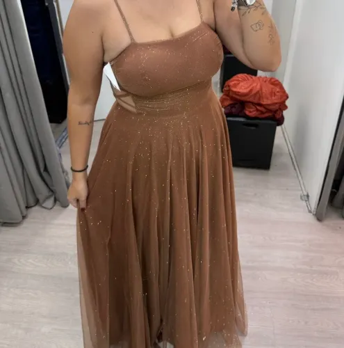Vestido de festa marrom (G)