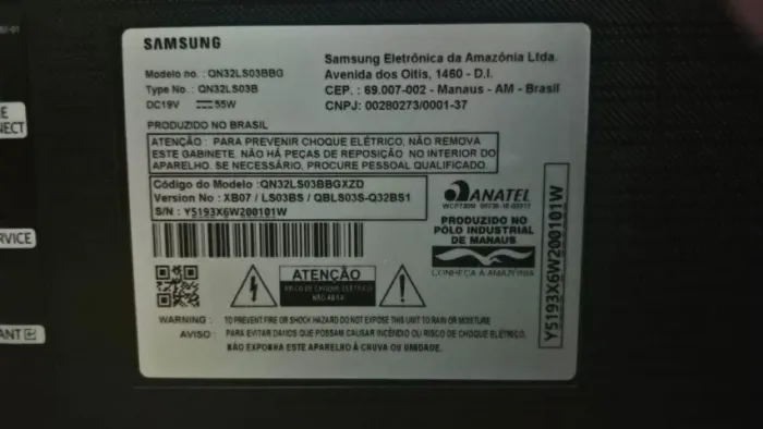 Samsung The Frame 32? - A TV que decora sua casa mesmo desligada (QLED)