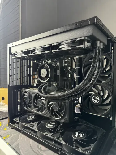 Placa de Vídeo RTX 5070 Gigabyte windforce 12gb