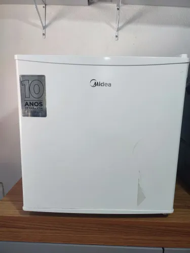 Frigobar Midea 45k com nota fiscal 