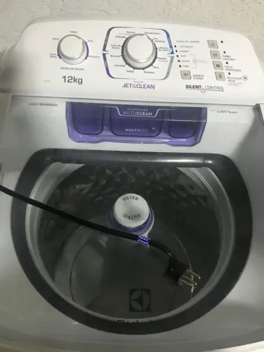Vende se máquina de lavar 12kg