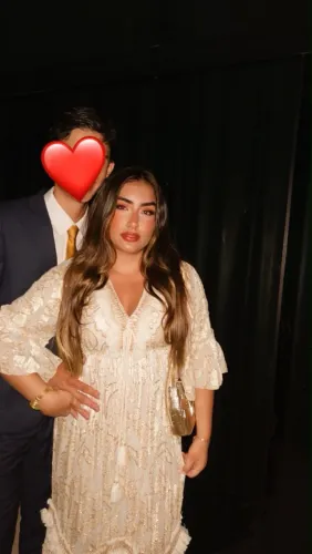 Vestido dourado boho de festa