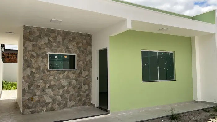 Vendo casa de 2/4 sendo uma suíte no Tomba 