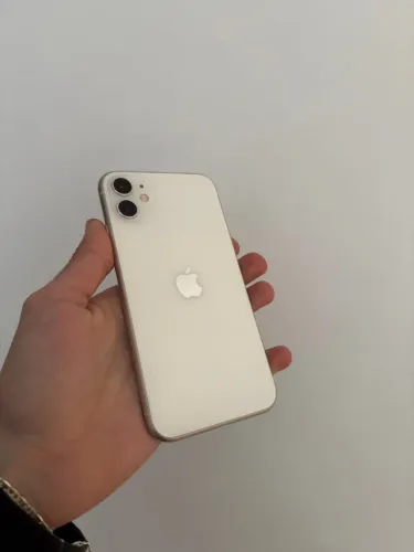 iPhone 11