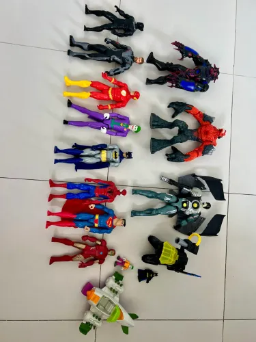 Heróis DC e marvel