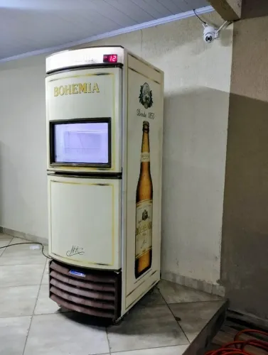 Freezer cervejeiro metal frio bem conservado 500 litros