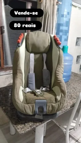 Cadeirinha para carro de criança 