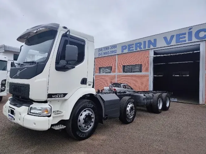 VM 270 Bi-truck unico dono opcao cacamba ou carroceria
