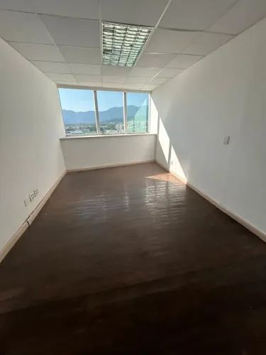 SALA PARA LOCAÇÃO NO ONE OFFICES