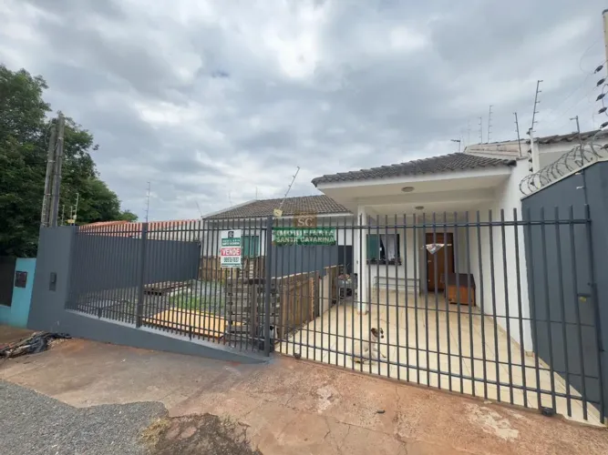 Casa à venda em Maringá, Loteamento Madrid, com 3 quartos, com 88 m²