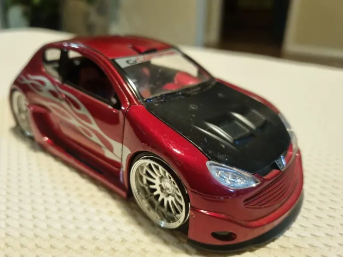 MINIATURA PEUGEOT 206 TUNNING