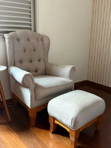 Poltrona de amamentação
