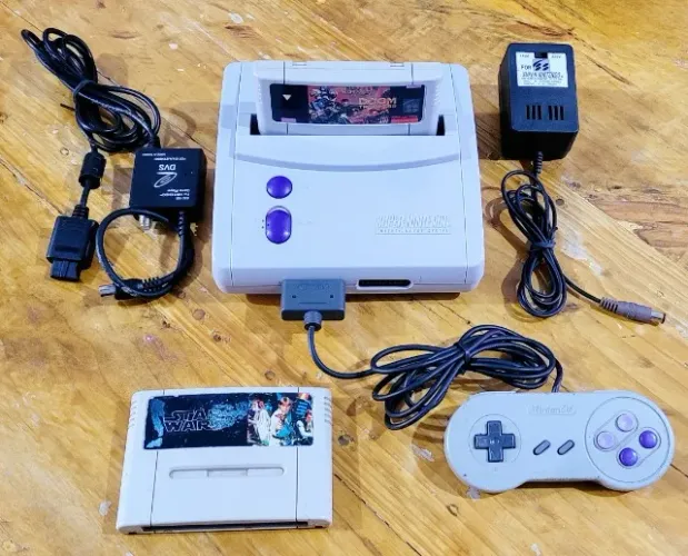 Super Nintendo Baby Completo AV em Ótimo Estado Funcionando Perfeitamente + Jogos Entrego