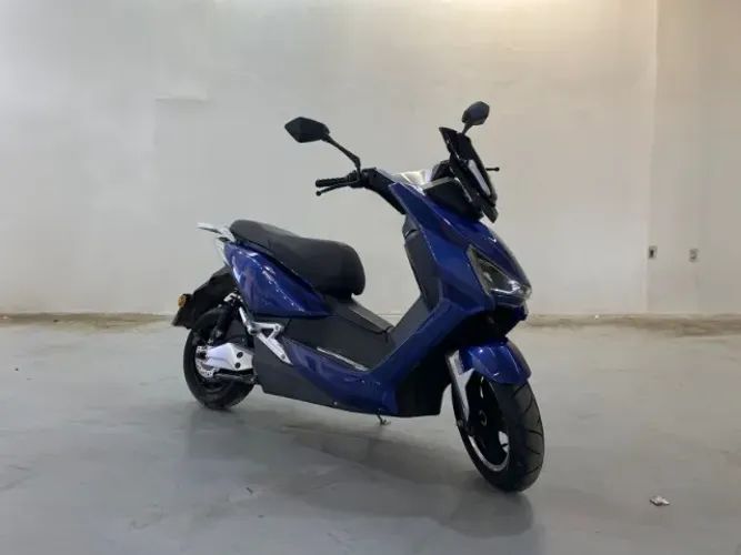 Aima Voltz Motoneta Sport Evo1