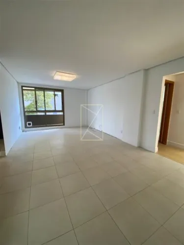 DESTAK IMÓVEIS VENDE: Apartamento Semi mobiliado no Villagio Iguatemi