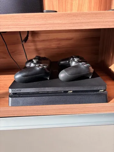 PS4 SLIM